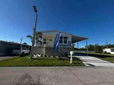 3 Flamboyant St, Nokomis, FL 34275