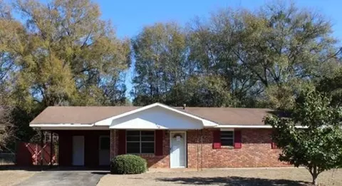 110 Briarwood Dr, Warner Robins, GA 31093