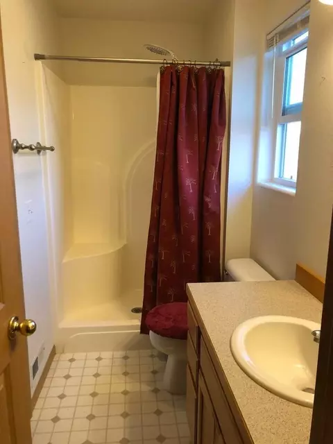 170 Latigo Dr, Gallatin Gateway, MT 59730