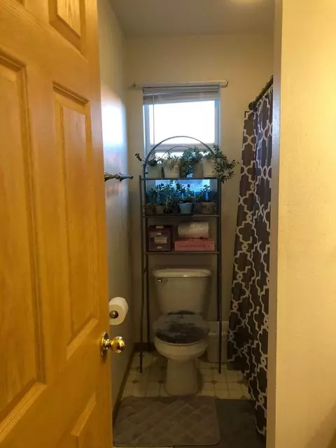 170 Latigo Dr, Gallatin Gateway, MT 59730