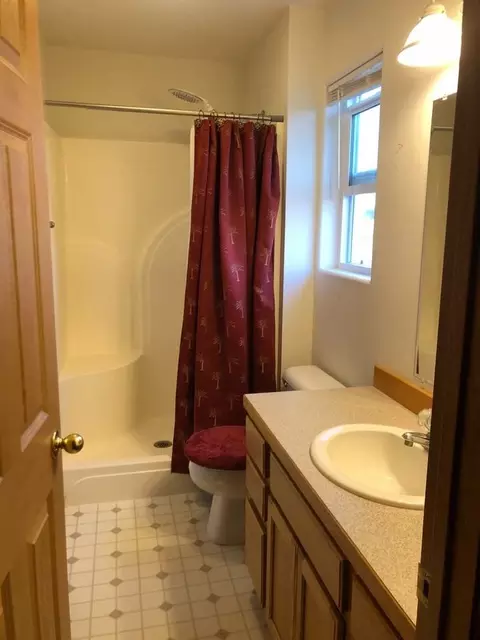 170 Latigo Dr, Gallatin Gateway, MT 59730