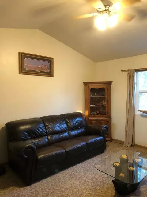 170 Latigo Dr, Gallatin Gateway, MT 59730