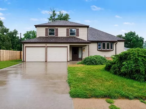 1801 Sherry Dr, Bellevue, NE 68005