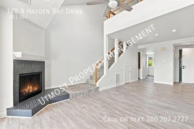 178 N Hayden Bay Dr, Portland, OR 97217