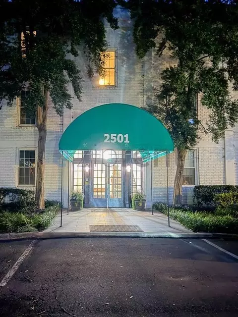 2501 Roswell Ave #102, Charlotte, NC 28209