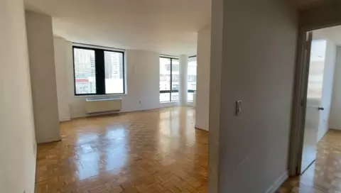 2 S End Ave #611, New York, NY 10280