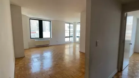 2 S End Ave #704, New York, NY 10280
