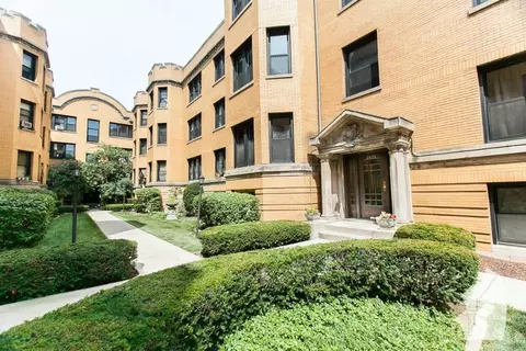 2418 N Sawyer Ave #2426-1E, Chicago, IL 60647