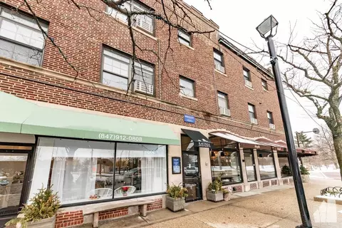 485 Roger Williams Ave #725-13, Highland Park, IL 60035