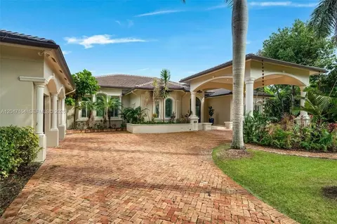 Undisclosed, Pinecrest, FL 33156 photo 12
