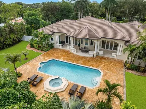 Undisclosed, Pinecrest, FL 33156