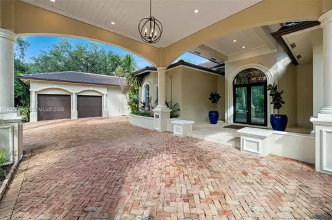 Undisclosed, Pinecrest, FL 33156 photo 13
