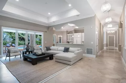 Undisclosed, Pinecrest, FL 33156 photo 21