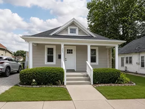 203 Clark St, Georgetown, IL 61846