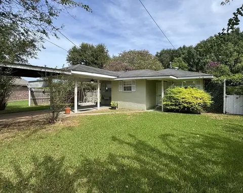 5813 Starling Cir, Alexandria, LA 71301
