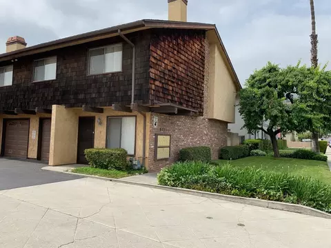 921 Mount Olive Dr, Duarte, CA 91010