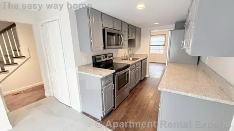 2 Glenbrook Ln #10, Arlington, MA 02474