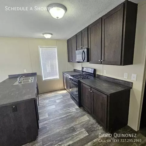 2737 W Washington Center Rd #204, Fort Wayne, IN 46818