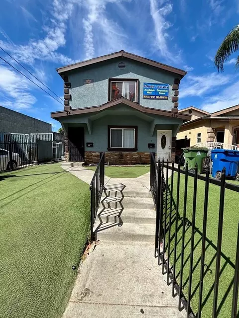 441 W 102nd St, Los Angeles, CA 90003