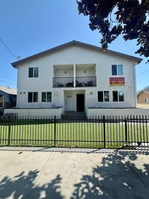 624 W 51st St, Los Angeles, CA 90037