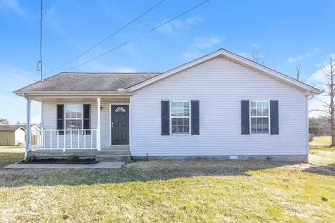 805 Park Ct S, La Vergne, TN 37086