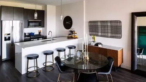 810 W Agatite Ave #1614, Chicago, IL 60640
