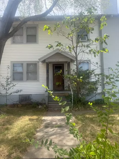 303 E 4th Ave, Hutchinson, KS 67501