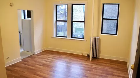 1532 N Kedzie Ave #2E, Chicago, IL 60651
