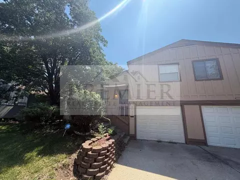 8430 Lane Pl, Raytown, MO 64138