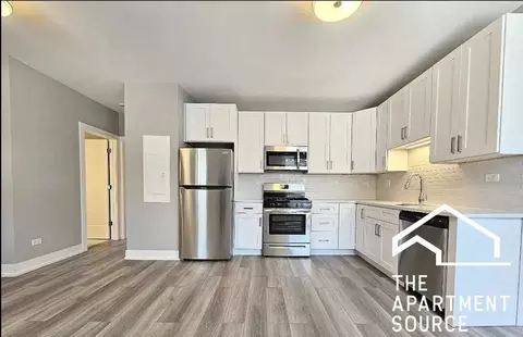 3939 N Janssen Ave #S1, Chicago, IL 60613