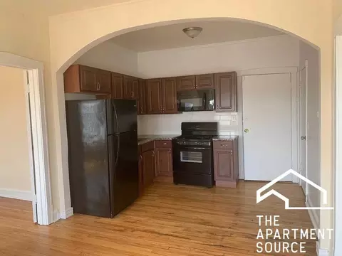 2208 S 57th Ave #9, Cicero, IL 60804