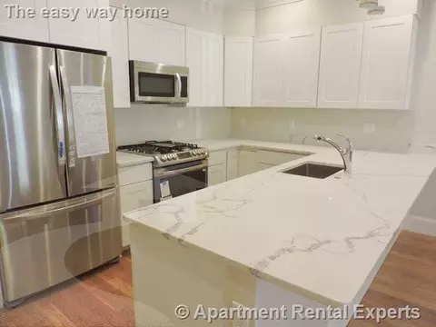 472 Green St #1, Cambridge, MA 02139
