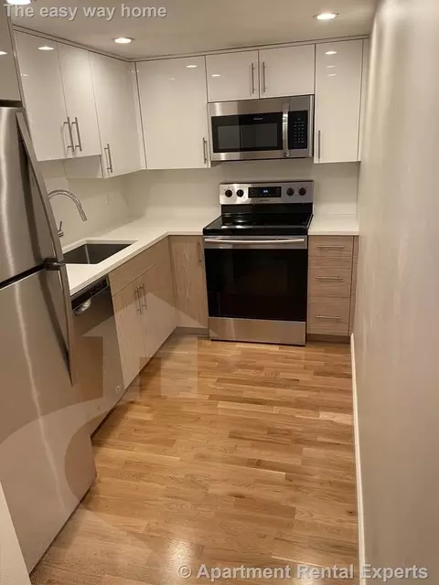 278 Beacon St #34, Cambridge, MA 02143