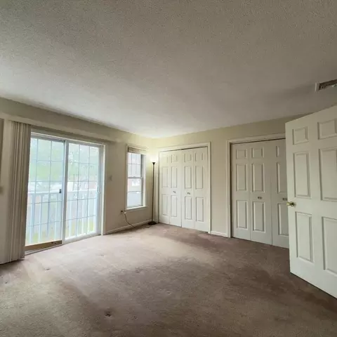 48 Castlegate Dr, Springfield, MA 01129 photo 14