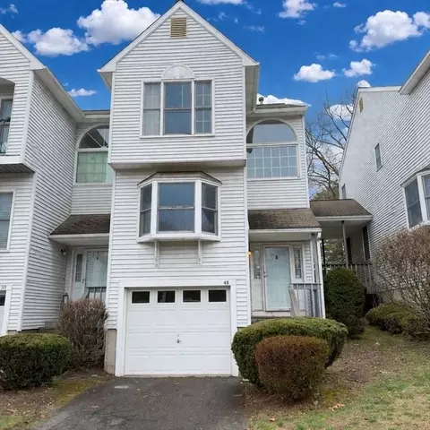 48 Castlegate Dr, Springfield, MA 01129 photo 2
