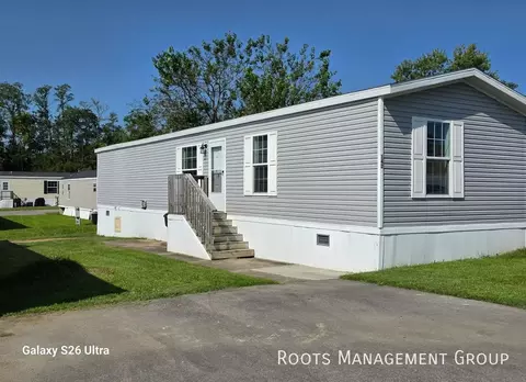 142 Dove Dr #142, Elsmere, KY 41018