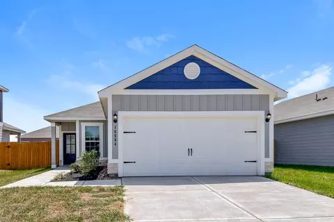 15554 Caramel Springs Dr, Conroe, TX 77303
