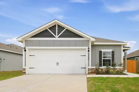 15550 Caramel Springs Dr, Conroe, TX 77303
