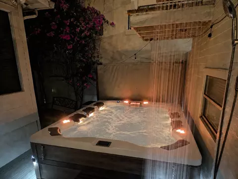 215 S Cedar Ave, Tampa, FL 33606