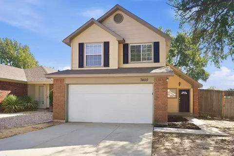 7400 Ashcroft Cir, Fort Worth, TX 76120
