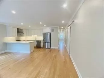 15 Yuill Cir, Boston, MA 02136