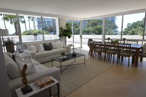 1820 Avenida Del Mundo #102, Coronado, CA 92118