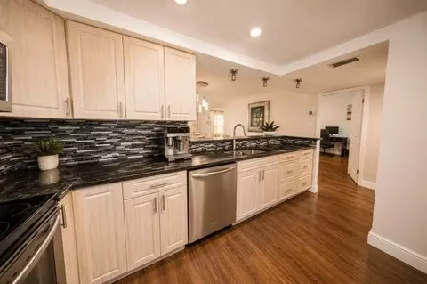5201 NW 2nd Ave, Boca Raton, FL 33487