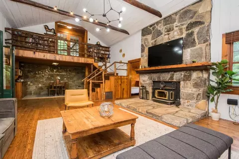 320 W Huckleberry Rd #1597166P, Hendersonville, NC 28792