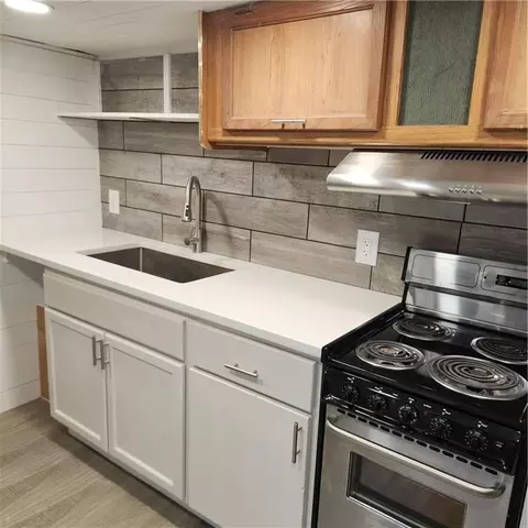 215 Harwell Rd NW, Atlanta, GA 30331