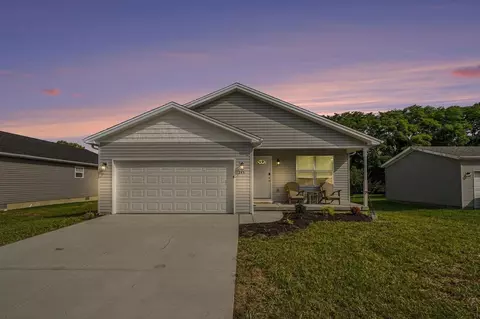 145 Southwind Blvd, Wilmington, OH 45177
