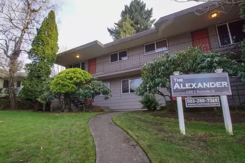 6300 E Burnside St #05, Portland, OR 97215