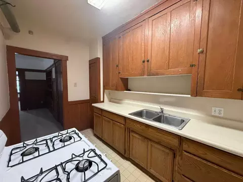 2023 I St #1, Sacramento, CA 95811