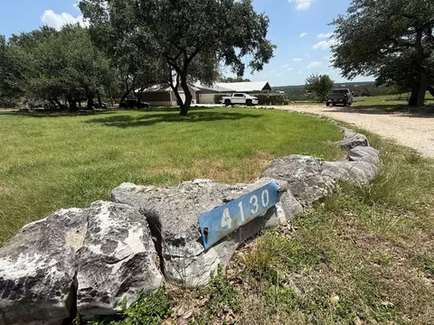 4130 Summit Dr, New Braunfels, TX 78132