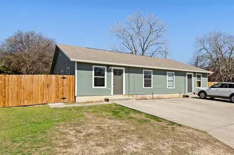 1204 Hillyer St, San Marcos, TX 78666